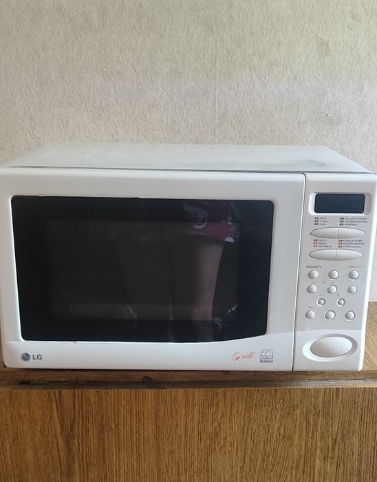 Продам микроволновую печь.