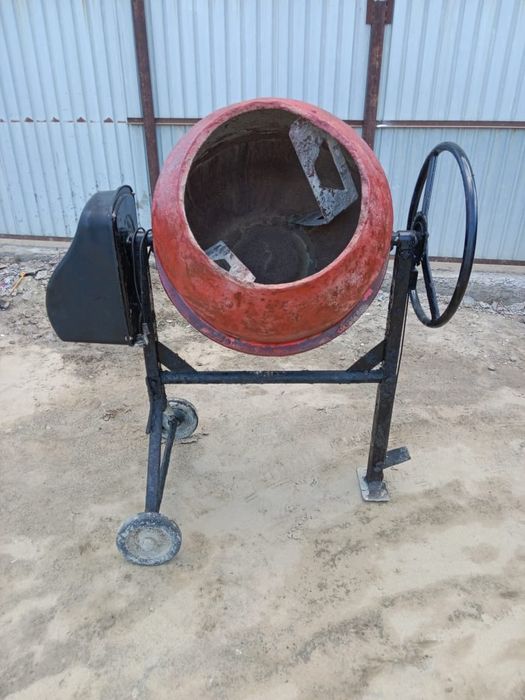 Продается Бетономешалка
