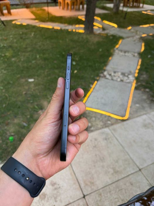 iPhone 15 Plus 128 gb Qora rang