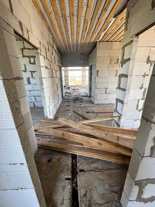 Продам 4-х ком дом, 29 мкр. 35 мил!