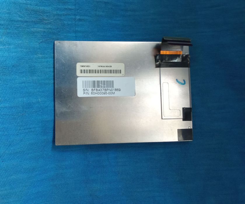 Экран от телефона новый.