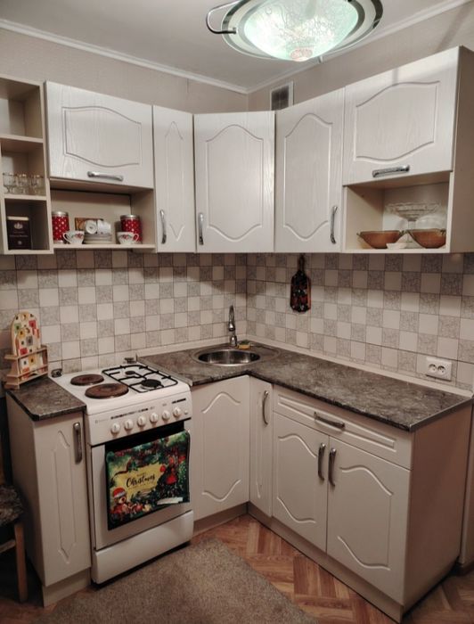 1 ком 2 гор больница, КРЦ Метро 100+