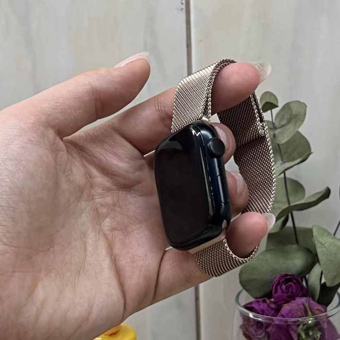 Часы Apple Watch черные с ремешком