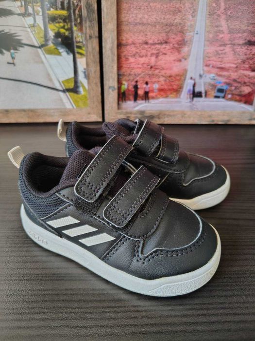 Детски маратонки Adidas 22 номер за момче