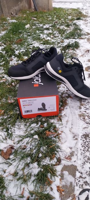 Incaltaminte protrctie