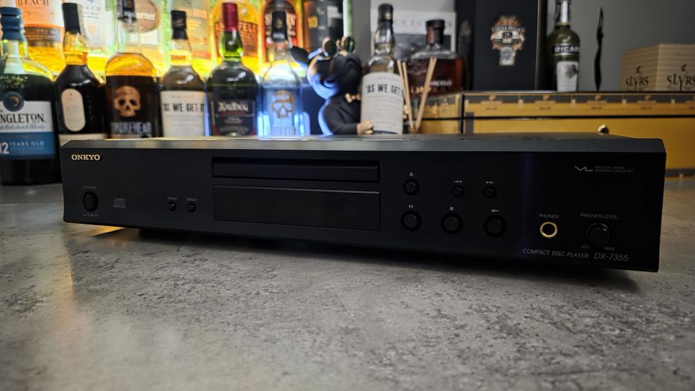Onkyo DX-7355 – аудиофилски CD плеър, отличен звук и стабилен транспор