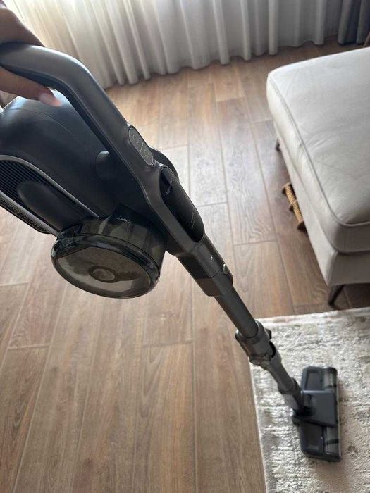 Продавам прахосмукачка Jimmy H10 Flex