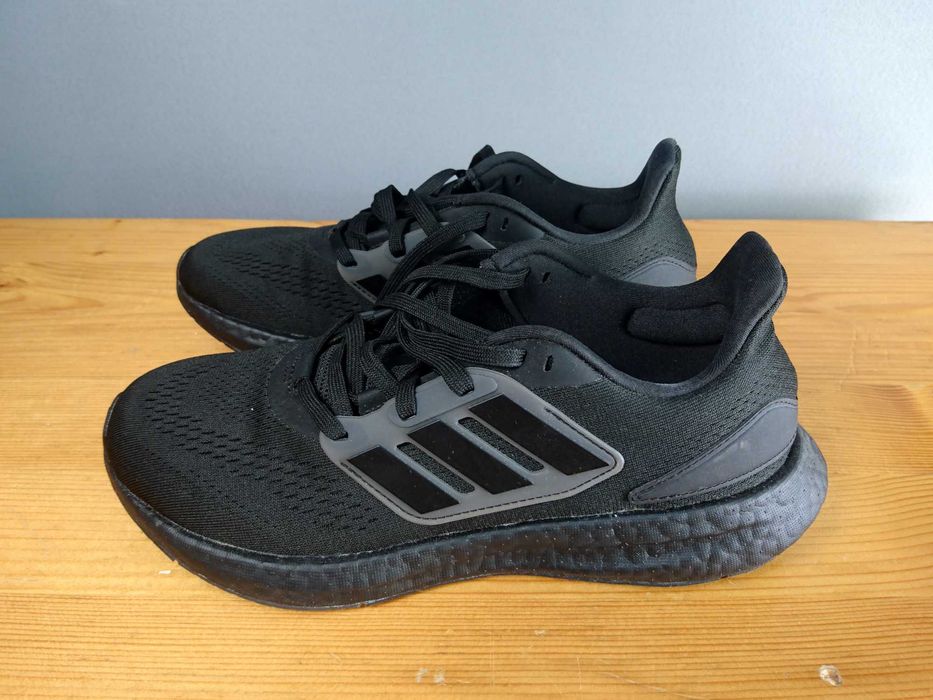 Мъжки Черни Маратонки за Бягане Adidas Pureboost 22