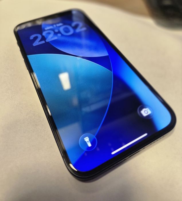 iPhone 12  64Gb  EAmanet