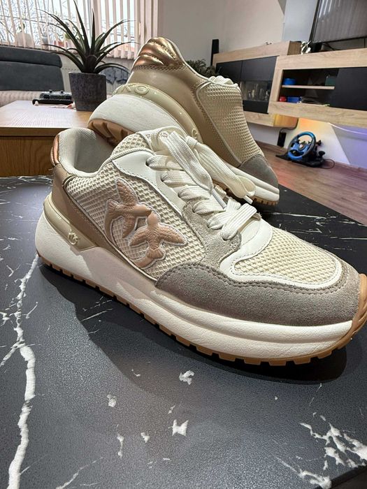 Маратонки PINKO. Обувани само два пъти обувани. Като нови.