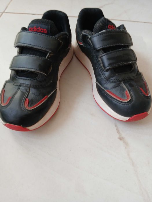 Маратонки за момче adidas 30р