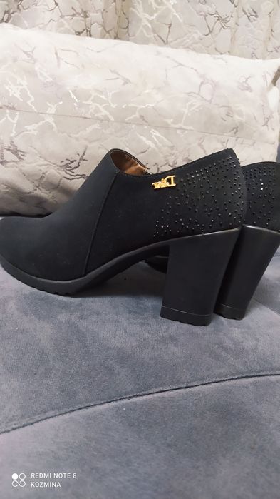 Осенние классические ботинки