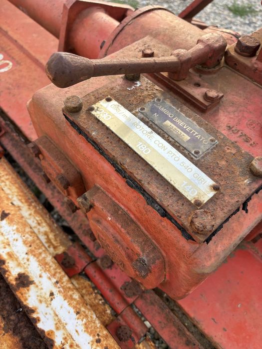 Freza de pamant de 2,10 masa de lucru