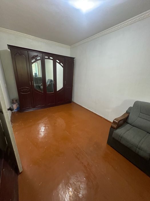 Каршы продаю  квартиру