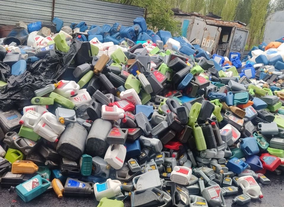 Plastmassa metallom plastik flesh oq qagʻoz karton joyidan olib ketami