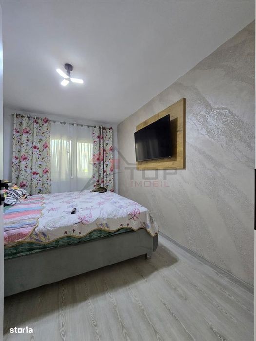 Etaj 2 - Lunca Cetatuii 4 camere decomandat cu 2 bai, bloc din ''97