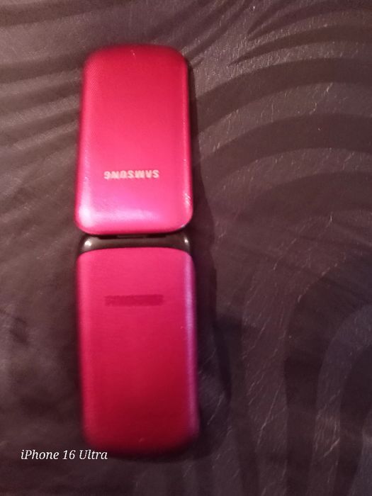 Сгъваем Телефон"SAMSUNG"!