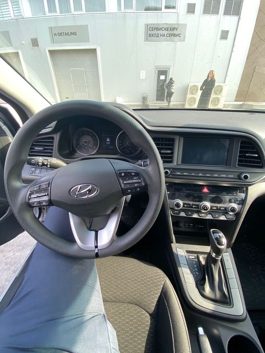 Продам срочно хундай элантра