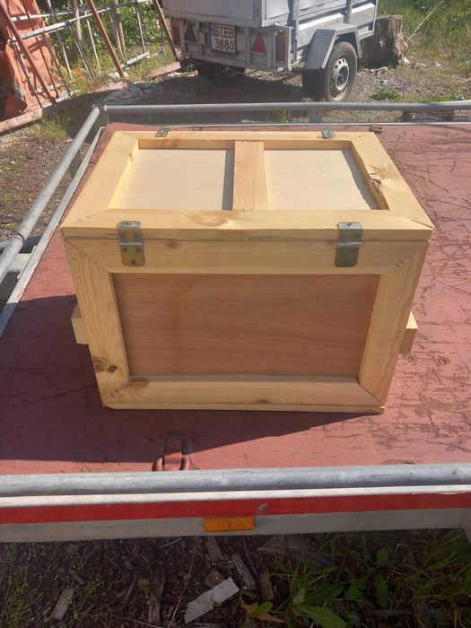 СЕЗОНЪТ НА ЧЕРНИЯ ПЕТЪК Дървени кутии/ сандъци за съхранение с капак