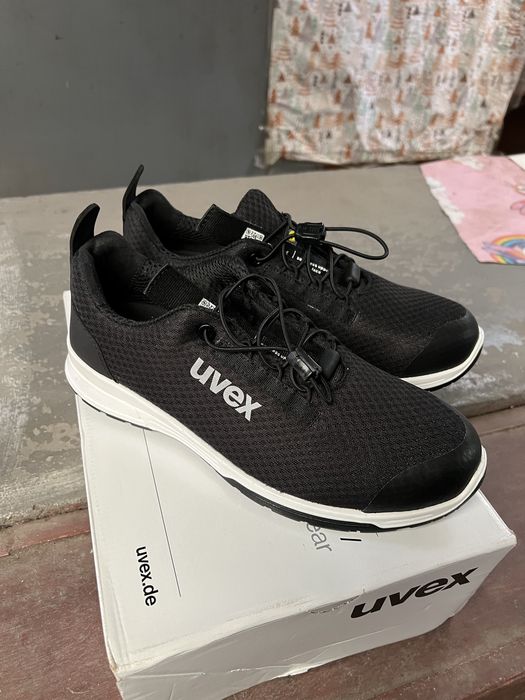 Vand pantofi Uvex marimea 42