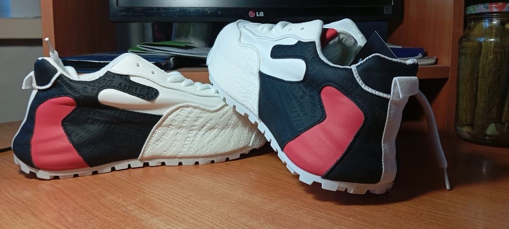 Кроссовки 40 размер