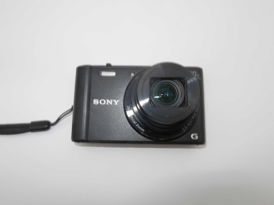 Sony Cyber-shot DSC WX300 ултра компактен цифров фотоапарат, дигитална камера с 20х оптичен зум, 18MP, Wi-fi, Ful HD, пълен комплект - работи отлично!