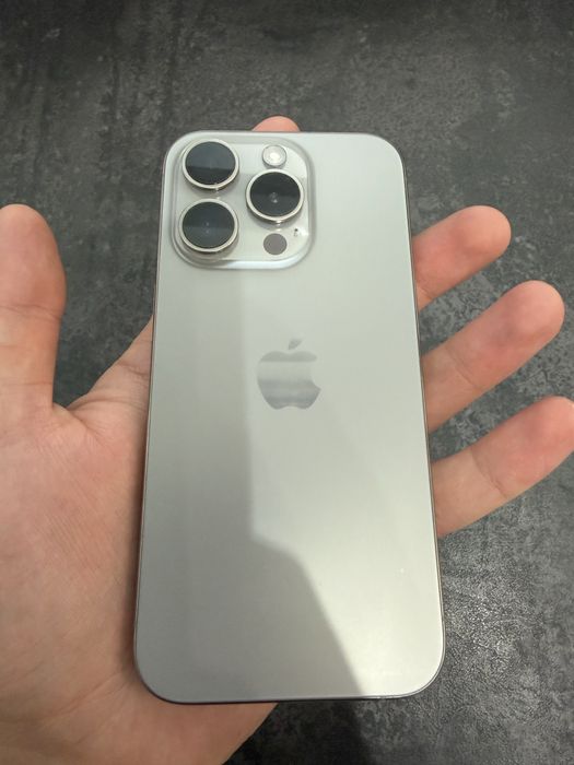 Iphone 15pro Natural Titanium 128gb.