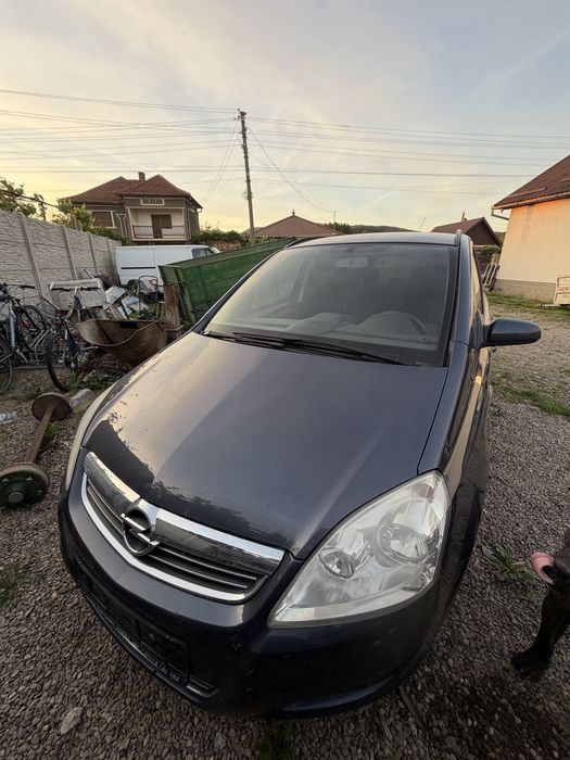 Vand opel zafira 7 locuri