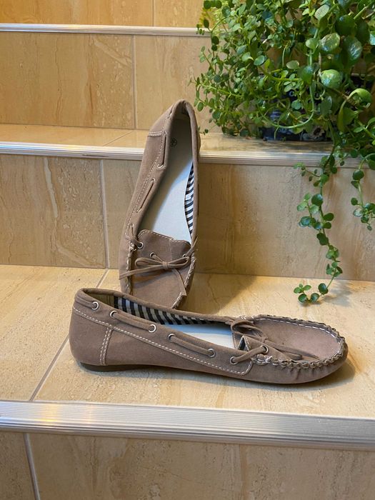 Vand incaltaminte de dama