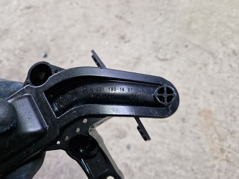 Baie ulei Mercedes C class w204 E class w212 2.2 cdi euro 5 A651010052