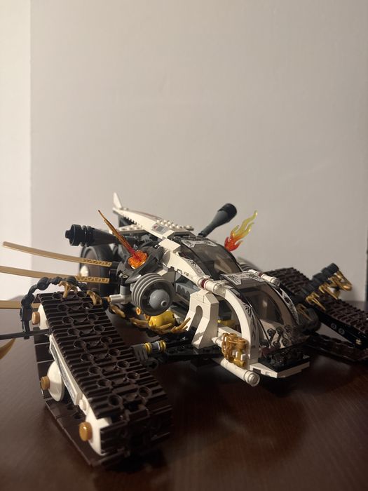 Ninjago Ultra Sonic Raider 2012 9449