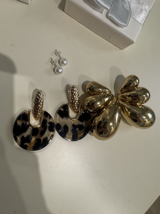 3 пары сережек новые !