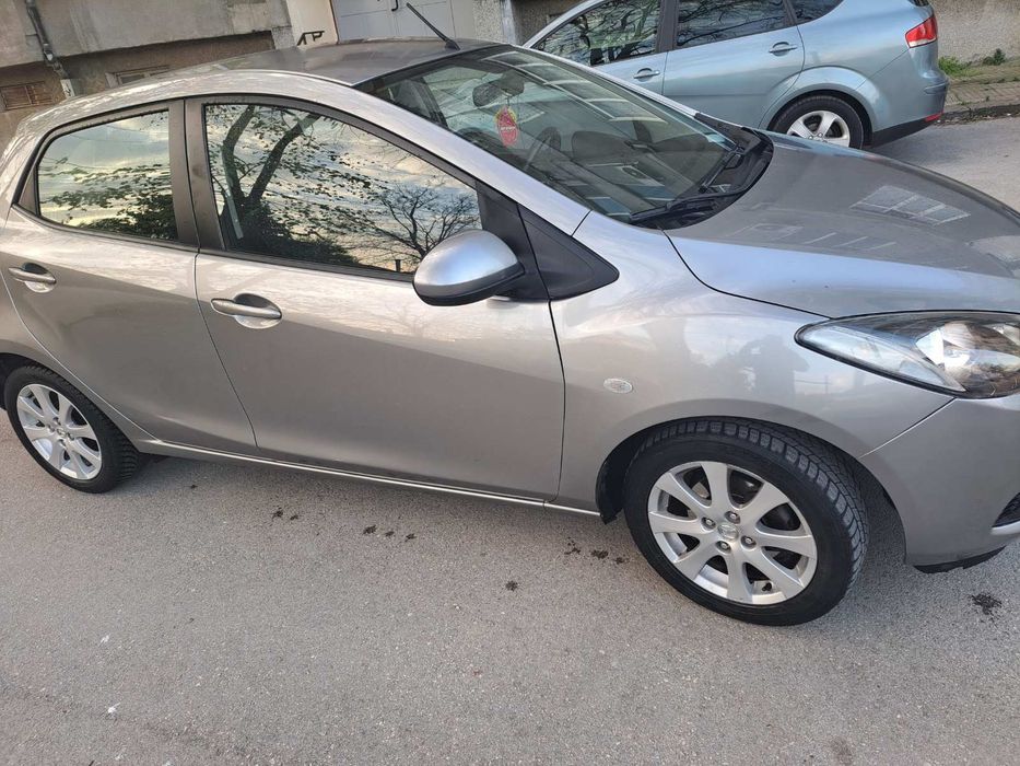 Мазда 2 / Mazda 2