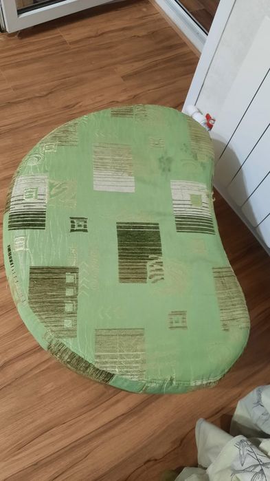 Пуфик зелёного цвета