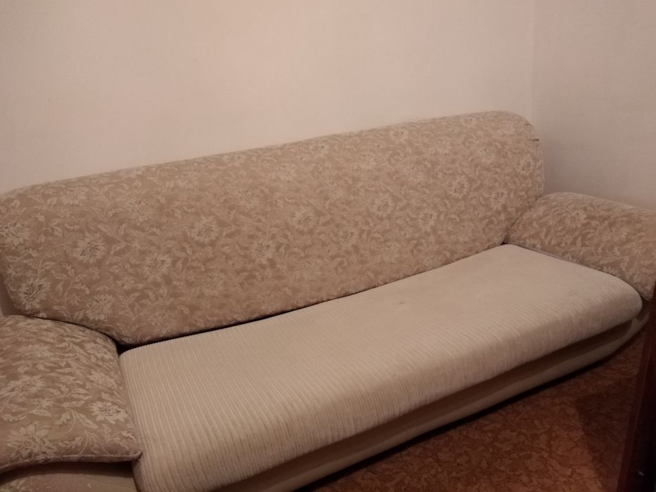 Срочно продается два дивана