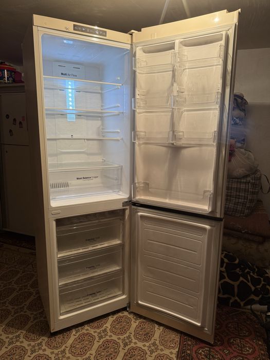 Холодильник сатылады