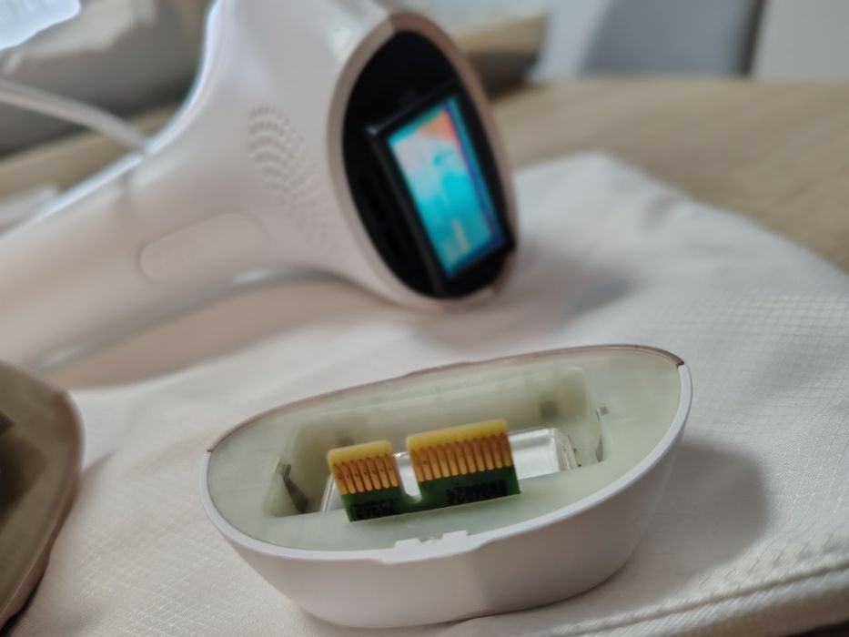 Philips Lumea SC1997/00 фотоепилатор – отлично състояние