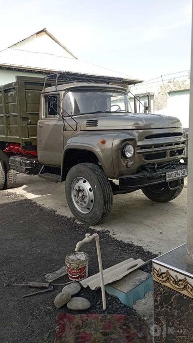 Zil 130 sotiladi
