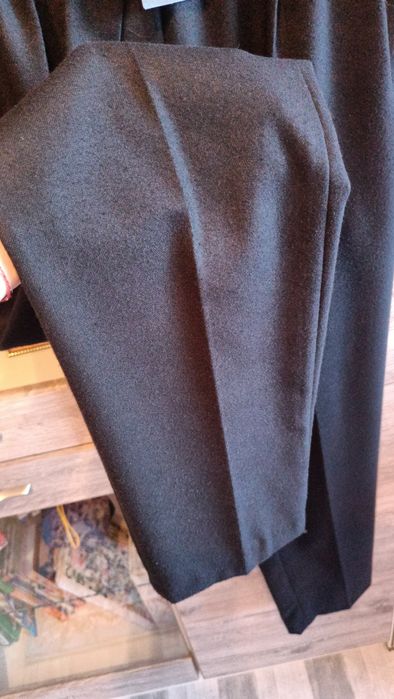 Продаются брюки классические