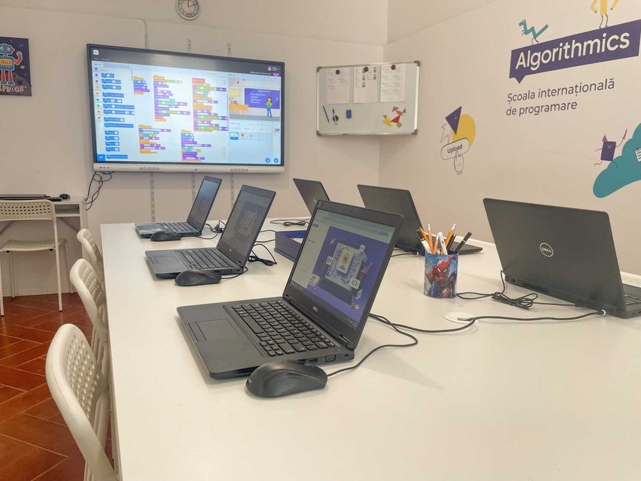 Afacere Centru Educațional - Programare, Matematică și Engleză