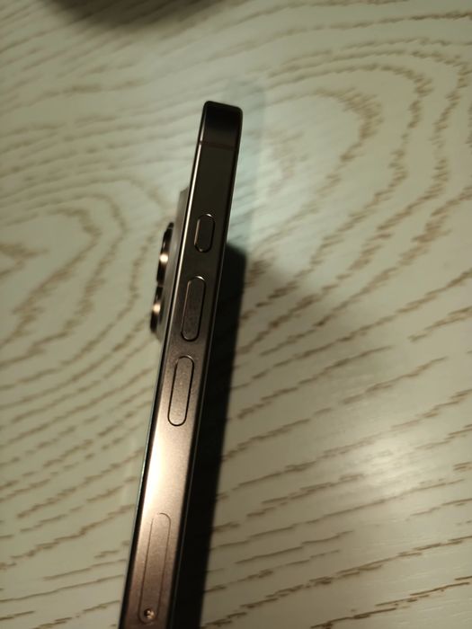 iPhone 16 Pro max 256 desert titanium