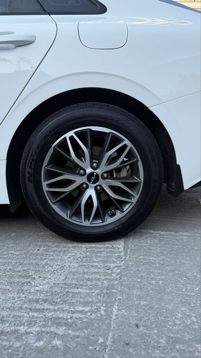 Kia k5 | 2022г | 68 тыс | 2 L | comfort plus