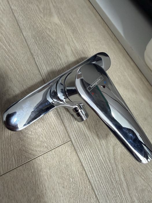 Продам смеситель хансгроя