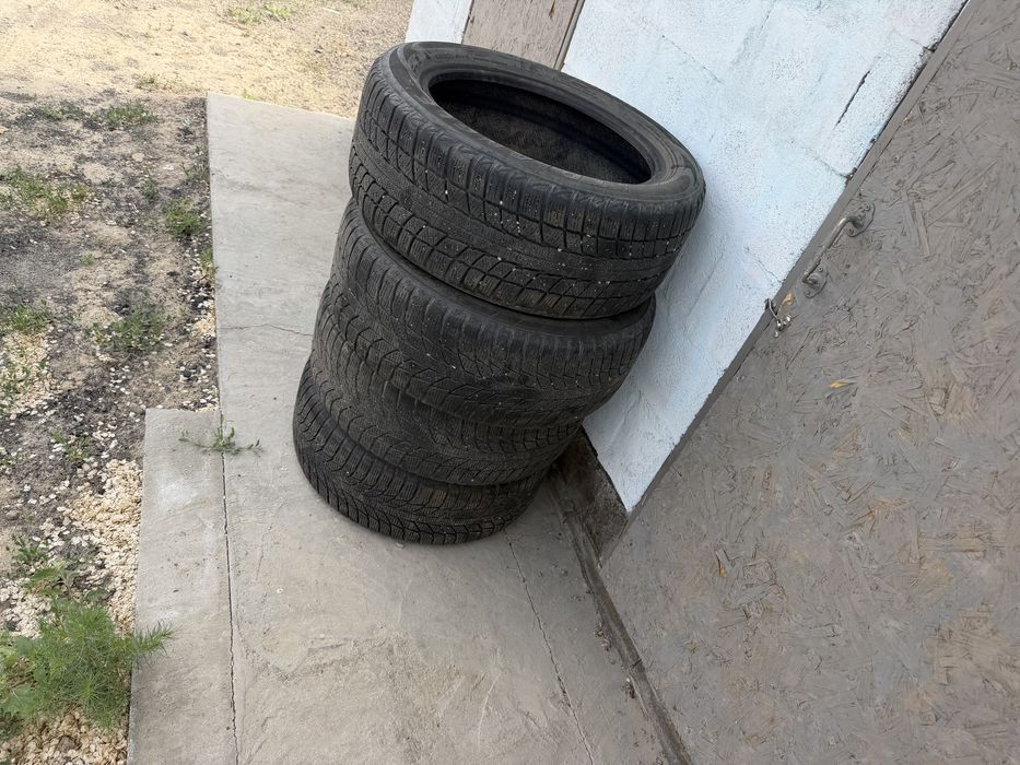 Зимняя резина 225/50/17