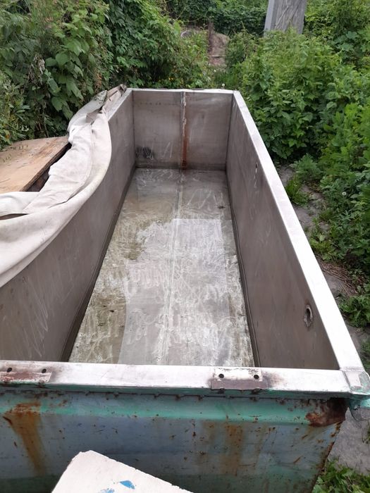 Нержавеющий  бак