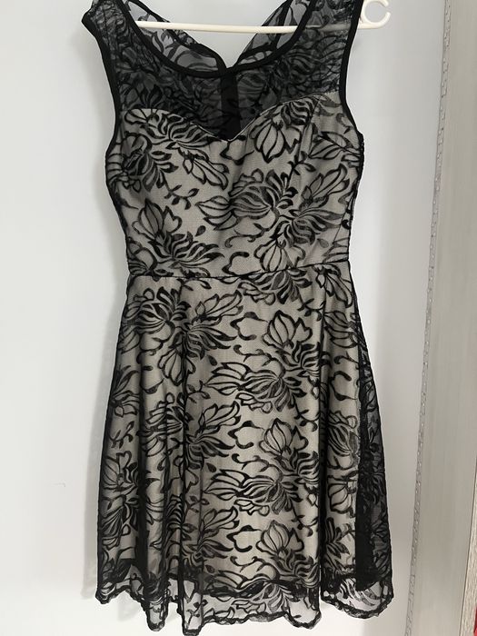 Официални рокли по 25лв р-р S