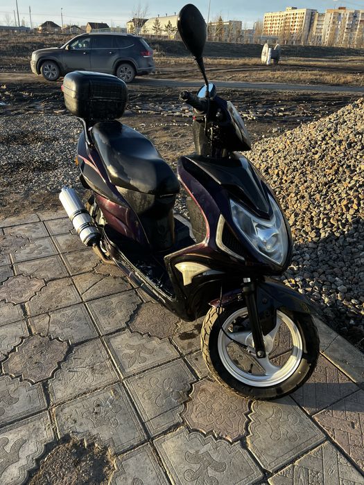 Продам  скутер 150 куб