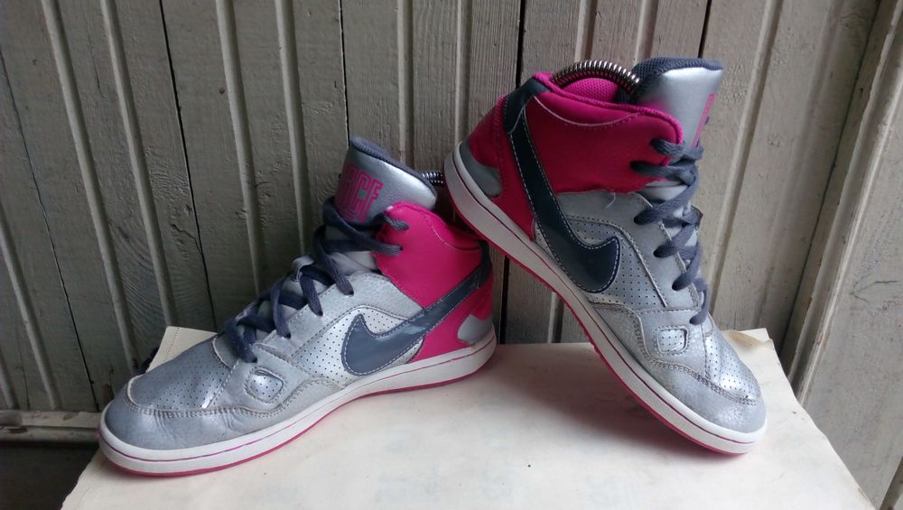 ''Nike Son Of Force Mid''оригинални маратонки 35 номер