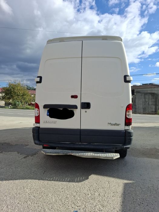 Vând Renault Master mot. 2.5