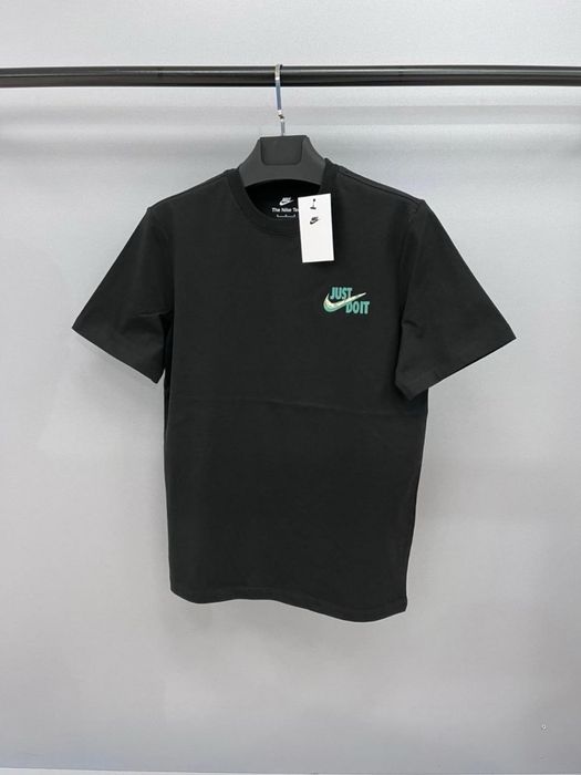 Nike Мъжка тениска модел 2026